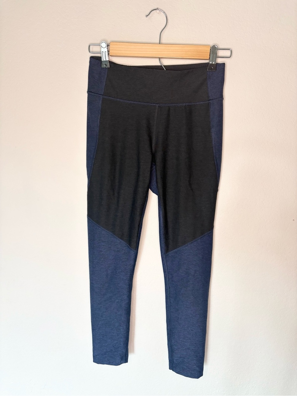 Outdoor Voices Two Tone 7/8 Workout Leggings